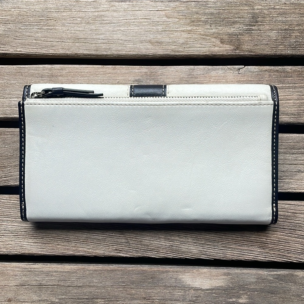 Authentic Coach White Black Genuine Leather Wallet Clutch Blue Lining - Picture 2 of 10